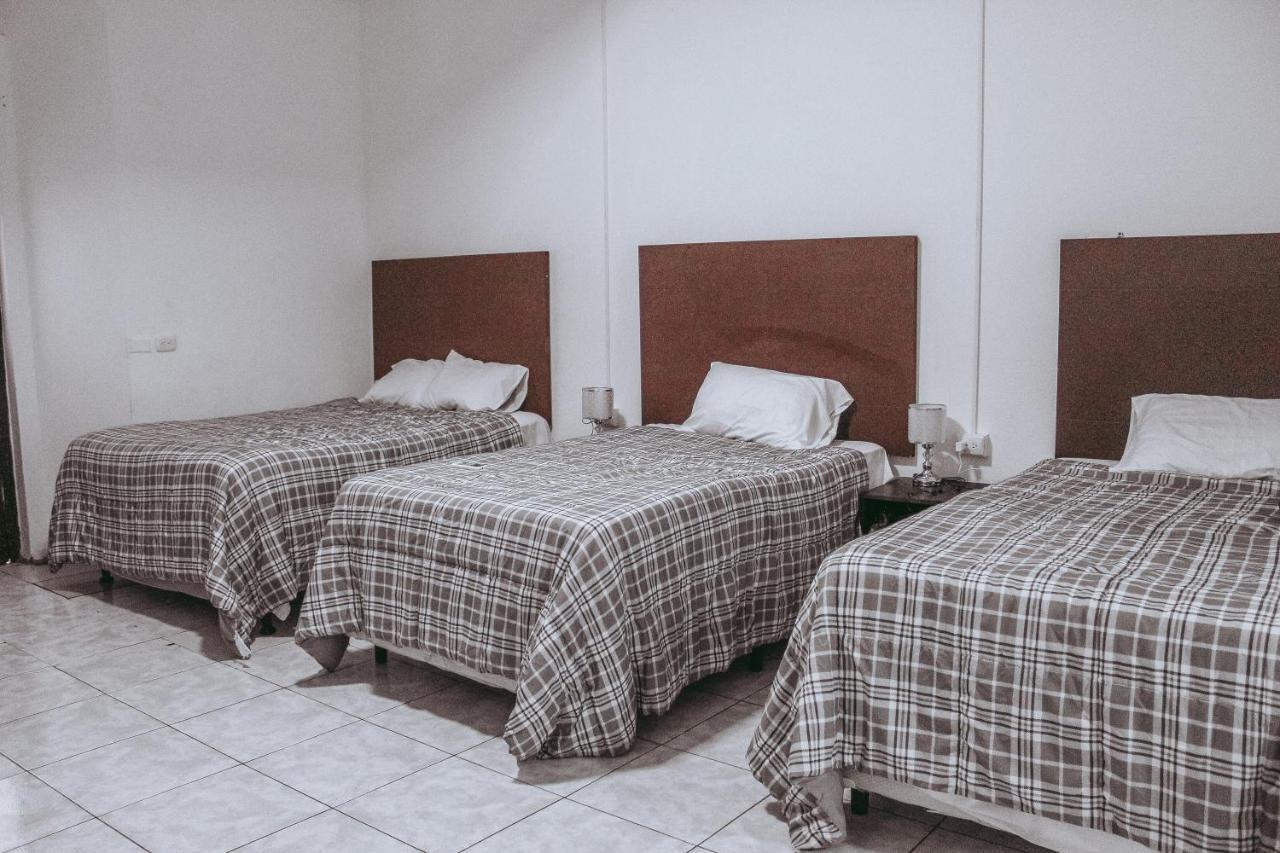 Hotel Y Cafe Ixmati Suchitoto エクステリア 写真