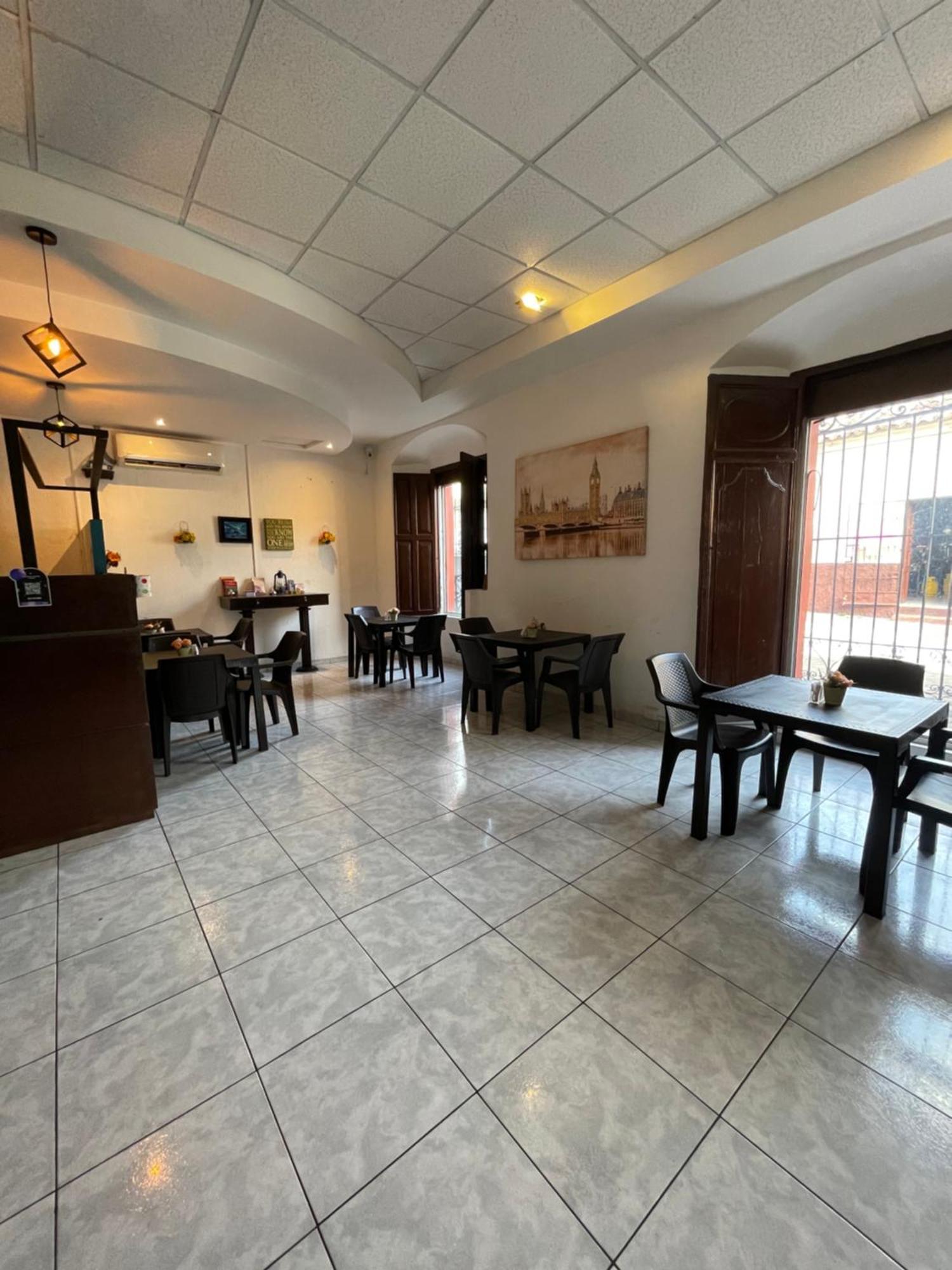 Hotel Y Cafe Ixmati Suchitoto エクステリア 写真